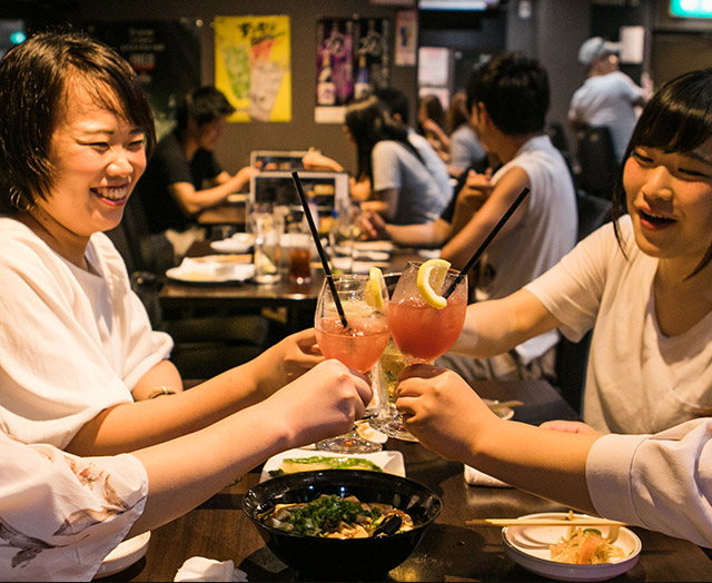 お客さまシーン_女子会